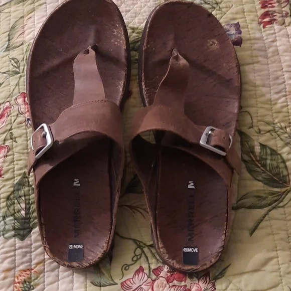 Merrell Move Leather Sandals - Picture 4 of 7